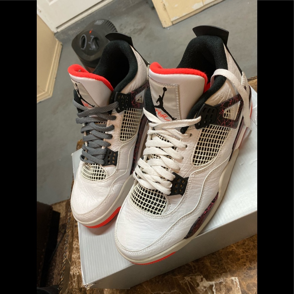 Jordan 4 for man